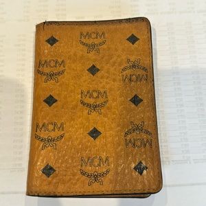 MCM pocket organizer